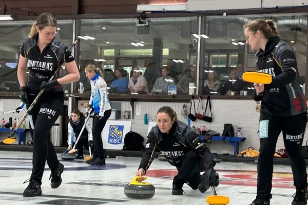Clow Canada sponsors Ontario Women's curling team